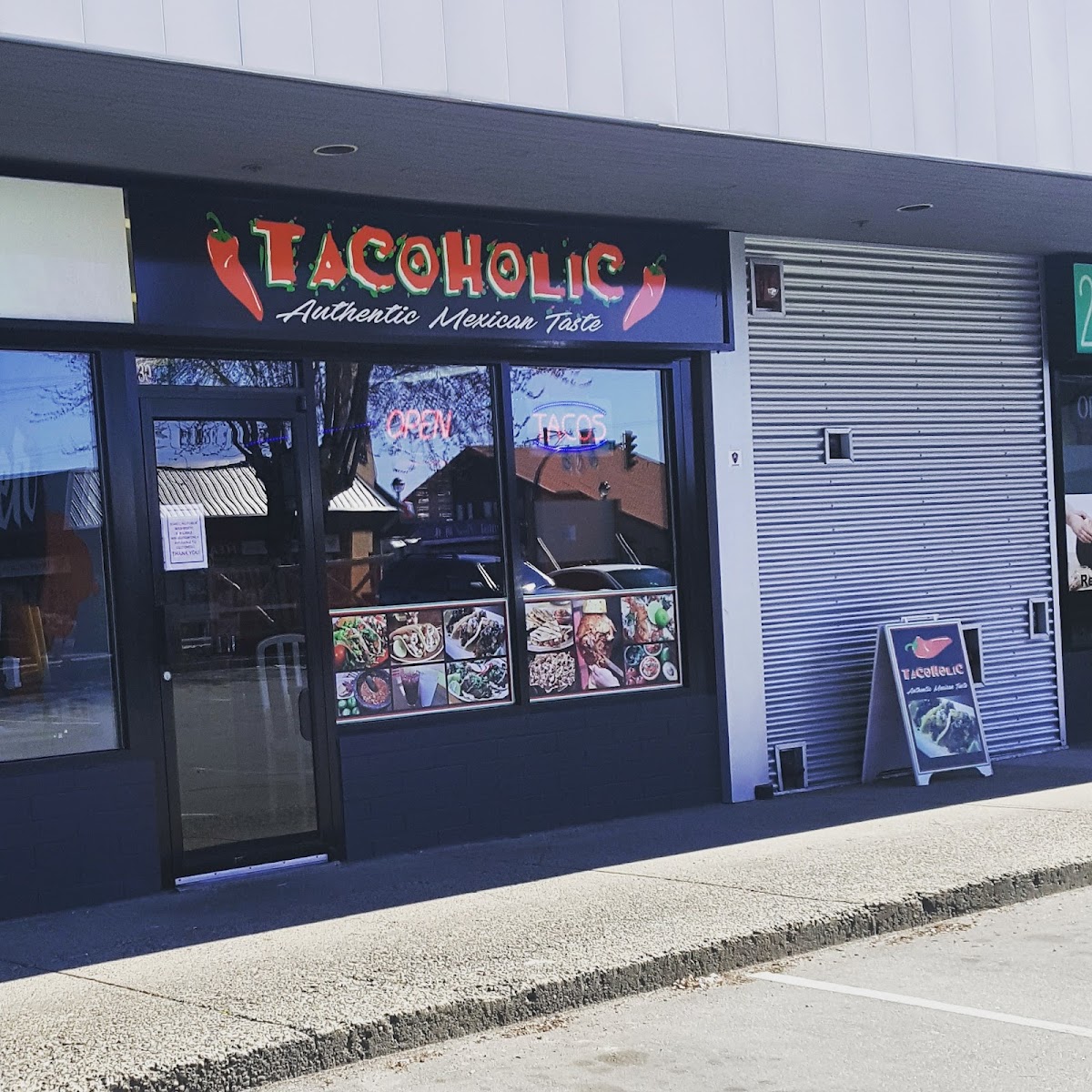 Tacoholic Mexican Taco Shop